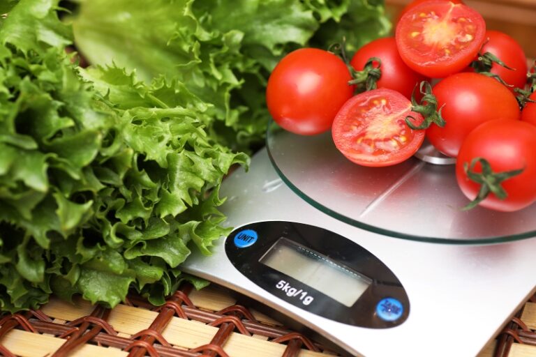 tomates fibra y verduras para alivviar lass hemorroides