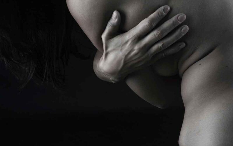 perdida de sensibilidad por protesis aumento mamario con protesis implantes de senos perdida de sensibilidad lactancia pezones areolas aumento mamario con protesis colombia operacion de pecho sensibilidad